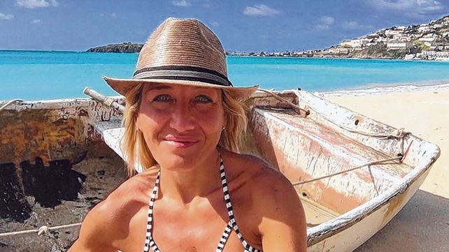 Trágico destino. La mujer fue retirada del agua y llevada a un hospital