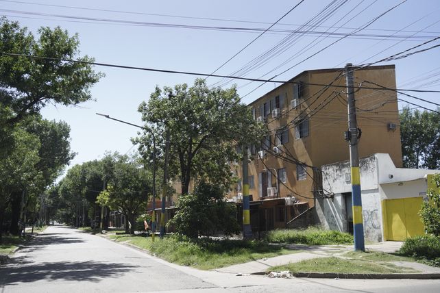 Tiros, incendio y detenidos en el barrio 7 de Septiembre tras el asesinato de un chico de 18 años