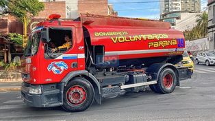 Volvieron a sonar las sirenas de los Bomberos en las calles de Paraná