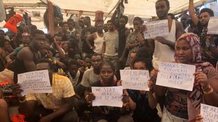 Open Arms acusa a España de frenar el desembarco en Italia