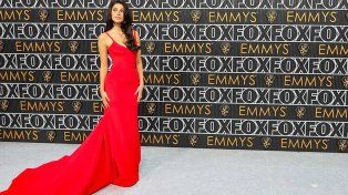 Camila Morrone dejó en claro el orgullo que siente por sus orígenes latinos y nacionales en la alfombra roja de los Emmy: ¡Yo soy argentina!