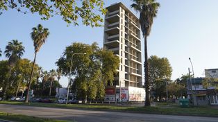 El municipio cree que la norma que promovía la construcción de torres con deslindes parcelarios fue un fracaso, y quiere una vuelta al anterior modelo.