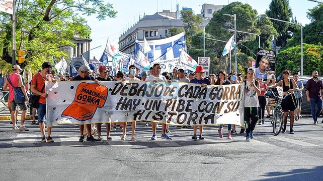 Paraná: la Marcha de la Gorra repudió la violencia policial
