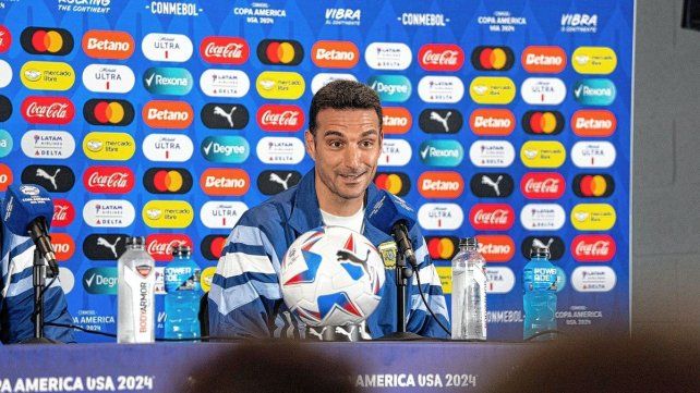 Scaloni palpitó en Argentina la final ante Colombia: Otamendi es una opción