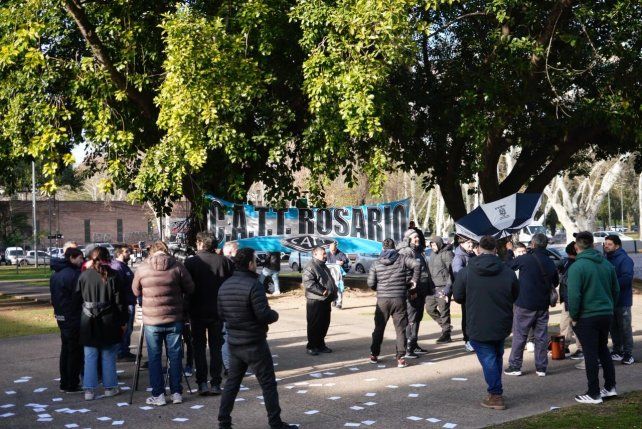 La Confederación Argentina de Trabajadores del Transporte (Catt) y otras organizaciones fueron a protestar el miércoles 19 de agosto de 2026 a La Fluvial.