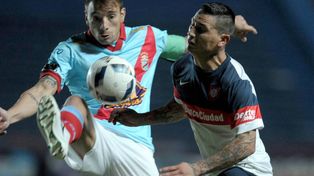 Unión buscaría un marcador central y ya habría una opción