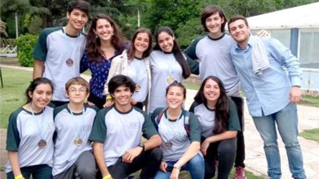 Medallas al por mayor en química para alumnos santafesinos