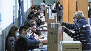 Entre las recomendaciones para las próximas Paso está ir con barbijo y birome propia