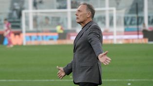 Russo confía en que el equipo mejorará el nivel, aunque en el debut se las arreglará con lo que ya había.