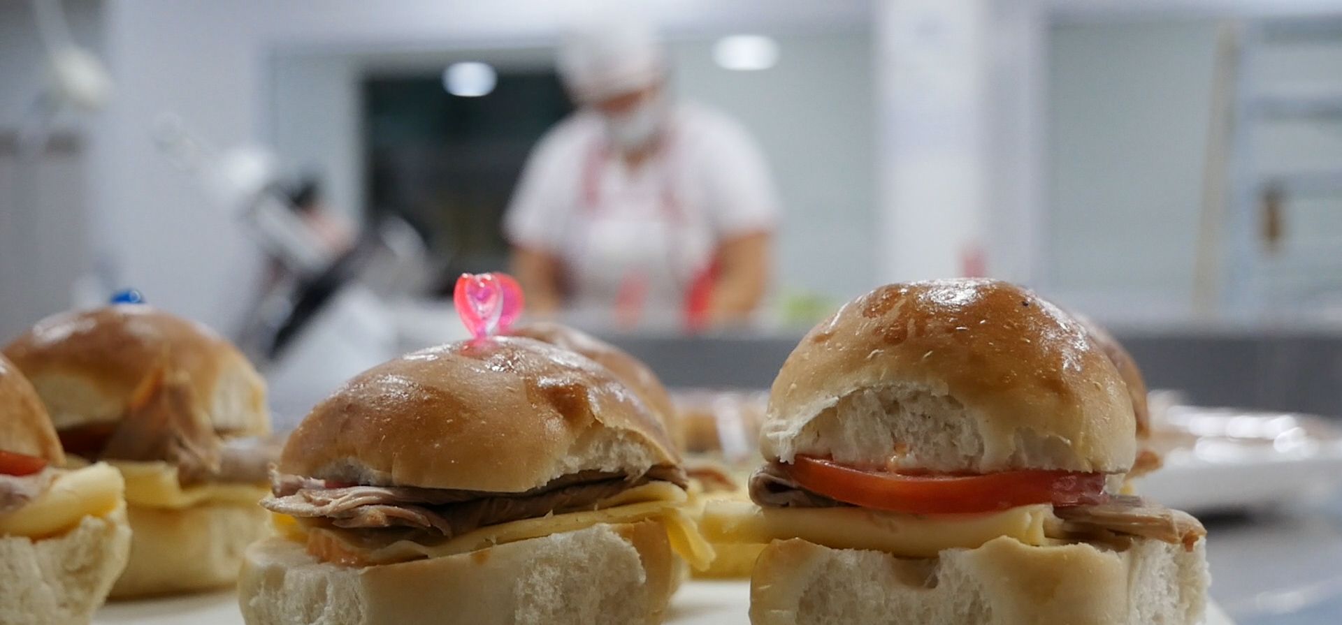 Delicias entre dos panes: el mundo celebra hoy el Día del Sandwich