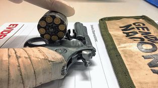 Gendarmería incautó un revólver a un hombre que vaiajaba en su auto e intentó eludirlos