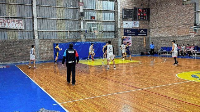El Quillá goleó a Regatas Coronda y es uno de los tres equipos que ganó sus tres partidos por la A2 del Clausura.