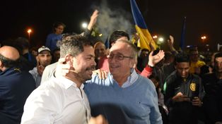Di Pollina festejó con Broglia el triunfo del oficialismo.
