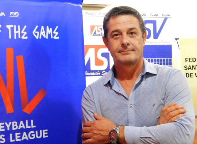 Fabi&aacute;n Bochatay es el presidente de la Federaci&oacute;n Santafesina de v&oacute;ley.