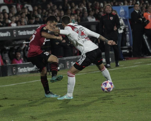 River encontró una contra y le ganó a Newells 1 a 0 en la última jugada del partido