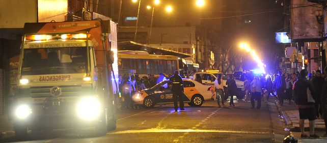 En varios edificios céntricos los vecinos se autoevacuaron mientras la policía y la Central de Emergencias intentaron llevar tranquilidad.