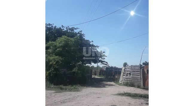 Incendiaron la casa del hombre que torturó a su hijo de tres años