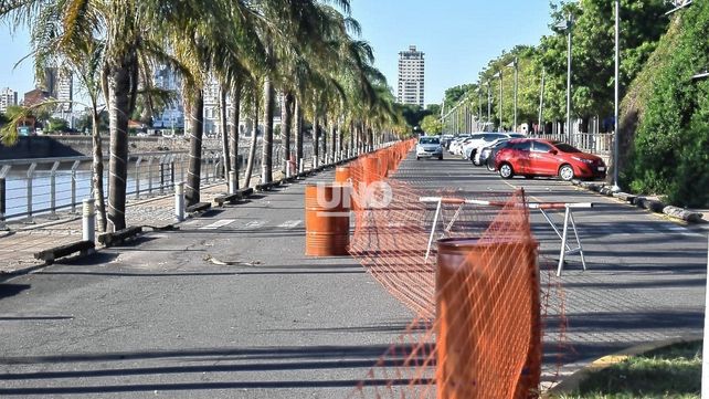 Vallaron todo el perímetro del Dique I del Puerto hasta conocer las causas del desmoronamiento. Foto: José Busiemi/UNO Santa Fe.&nbsp; 