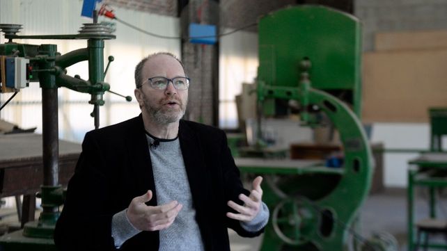 “Se confunde muchas veces contar la ciencia con algo solemne