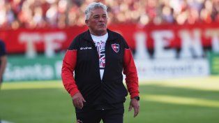 La dirigencia de Newells no define el sucesor de Sanguimetti, mientras tanto, Adrián Coria trata de sumar puntos.