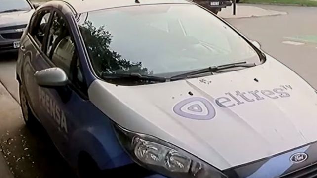 El equipo periodístico de El Tres que integran Carolina Lo Celso y Sergio Curto fueron víctimas de un asalto en &nbsp;Batlle y Ordoñez al 2500.&nbsp; 