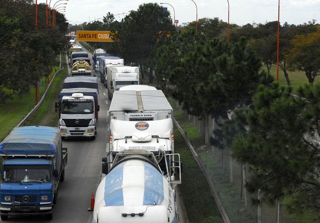 Proponen descuentos en la patente para el transporte de cargas