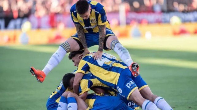 Rosario Central recibirá al Decano previo a su debut en la Copa Libertadores de América.
