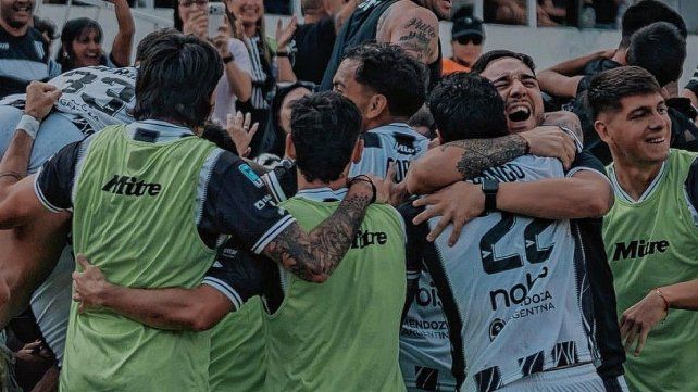 Gimnasia de Mendoza venció a Vélez ante su gente.