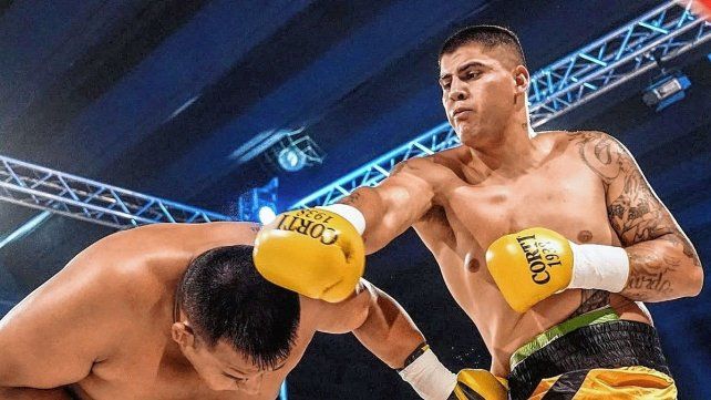 El santafesino Chiquito Vergara peleará en Inglaterra en categoría peso pesado.
