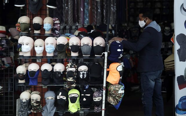 Los analistas esperan que las ventas de máscaras reciban otra sacudida después de que los Centros para el Control y la Prevención de Enfermedades recomendaran que incluso las personas vacunadas