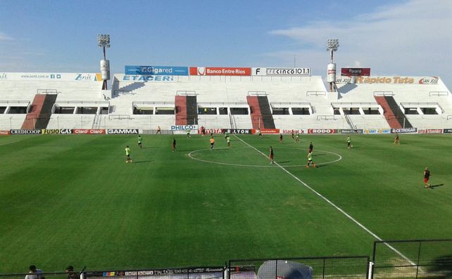 Amistoso: Colón le ganó a Patronato en el final