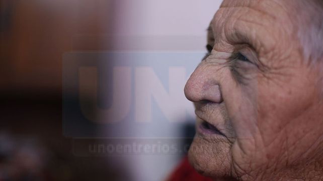 Paula, la abuela de 95 años que cura de palabra a los jugadores de Patronato