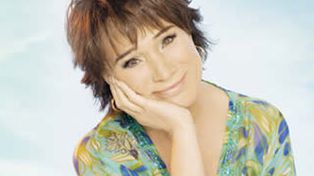 UNO Beneficios te lleva a ver a Betiana Blum con su obra “Yo amo a Shirley Valentine”