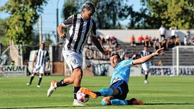 Defensores Unidos rescató un empate en Mendoza. Ahora recibe a Patronato.