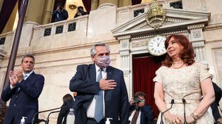 Alberto Fernández estará flanqueado por los titulares del Senado y de Diputados, Cristina Kirchner y Sergio Massa, respectivamente.