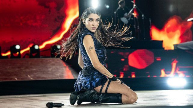 La nena de Argentina en el escenario