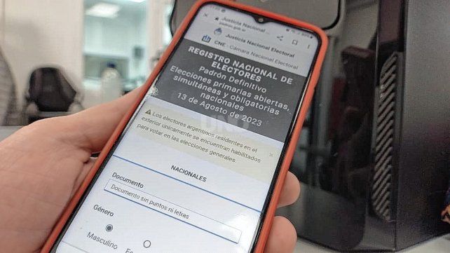 Atenti: pueden robar datos por WhatsApp un sitio falso