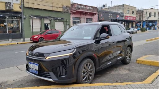 El municipio habilitó el primer auto híbrido para el sistema de remises