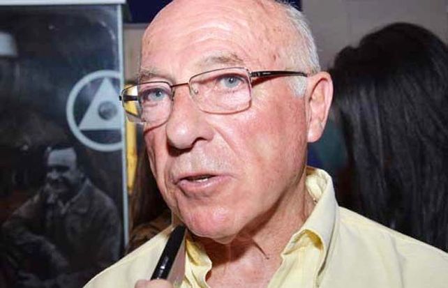 Oscar Cacho Espinoza ganó una extensa batalla judicial y ahora será Cacho Fangio.