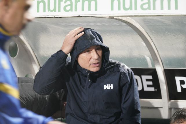 Ariel Holan está haciendo un gran campaña al frente de Rosario Central.