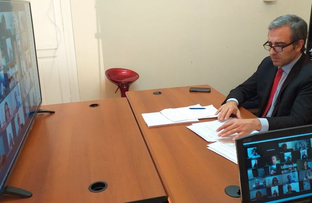 El&nbsp; diputado Oscar Martínez&nbsp;