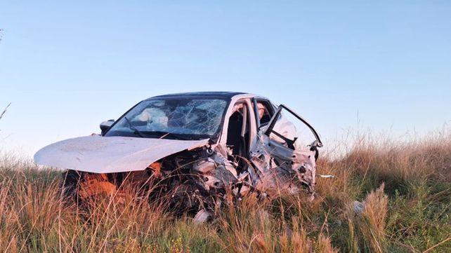 Este sábado hubo un accidente sobre el puente Victoria - Rosario. El conductor del auto resultó con lesiones graves&nbsp; 