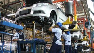 La industria automotriz se achicó en el primer semestre de 2026: cuáles son los números