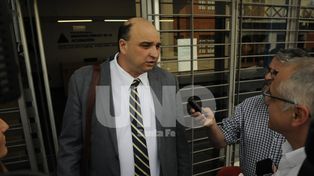 Los fiscales que pidieron las escuchas telefónicas a Pullaro justificaron su decisión