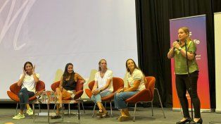 La ministra de desarrollo, Victoria Tejeda, encabezó la actividad realizada en el Museo de la Constitución.
