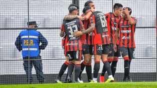Patronato gana en Paraná ante el campeón.