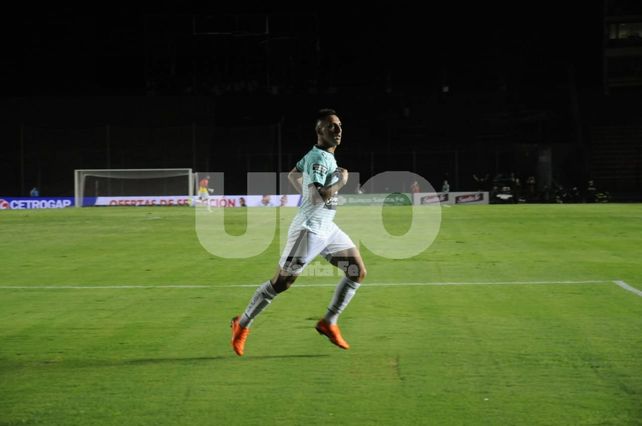 Colón aplastó a Patronato y sacó chapa de equipo copero