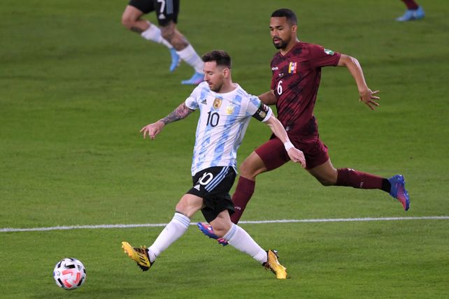 La selección argentina recibe a Venezuela en suelo argentino por la penúltima fecha de eliminatorias&nbsp;