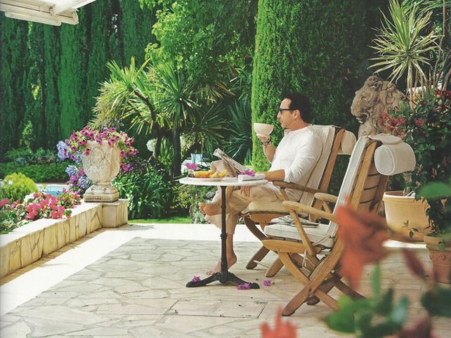 La vida de Julian Lennon a los 50 en su mansión de Francia