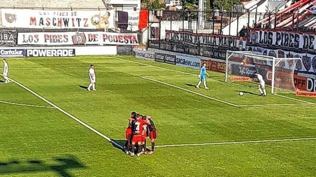El minuto a minuto del partido entre Chacarita y Colón El minuto a minuto del partido entre Chacarita y Colón